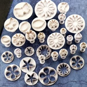 32 pcs plunger cutter set