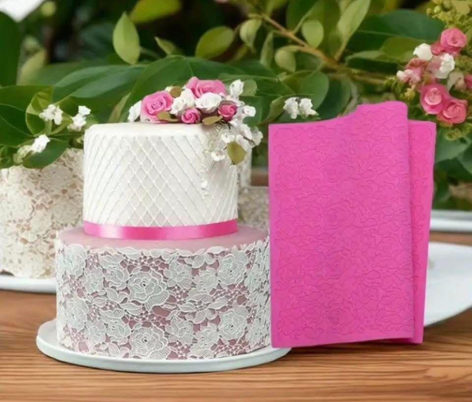 Sugar lace mat