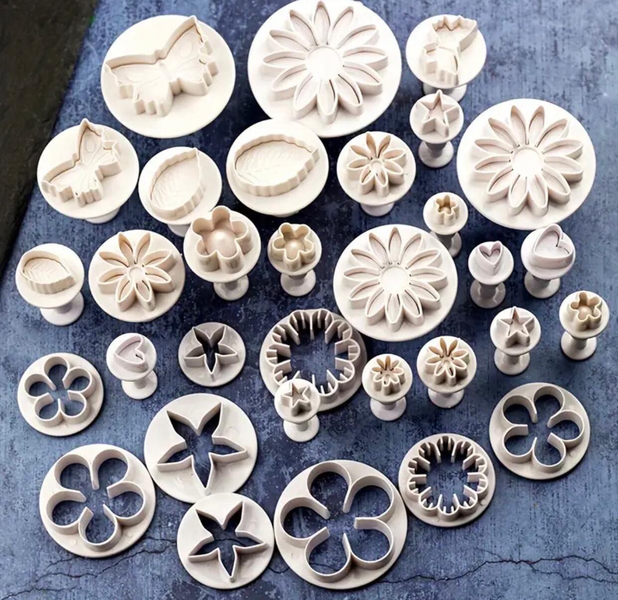 32 pcs plunger cutter set